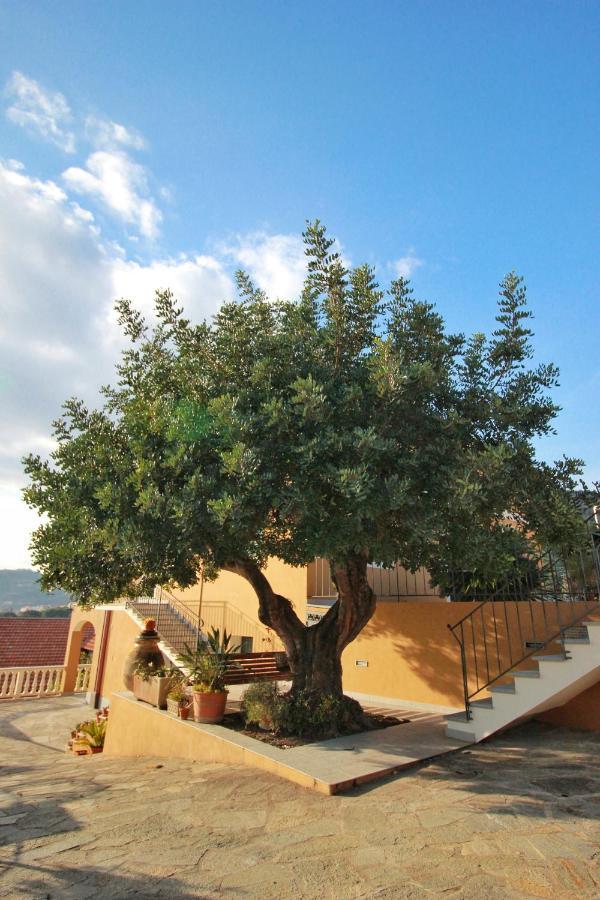 A Carubba Du Bungiurnu Borgio Verezzi Exterior foto