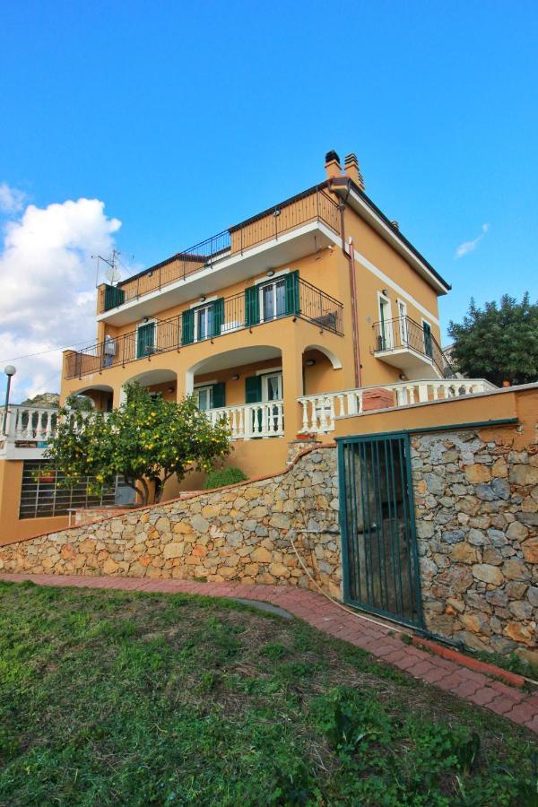 A Carubba Du Bungiurnu Borgio Verezzi Exterior foto